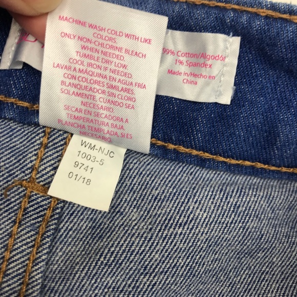 No Boundaries Jean Shorts Sz 3 - Picture 5 of 7